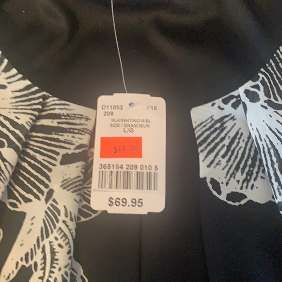 Dressy top - Picture 3 of 3